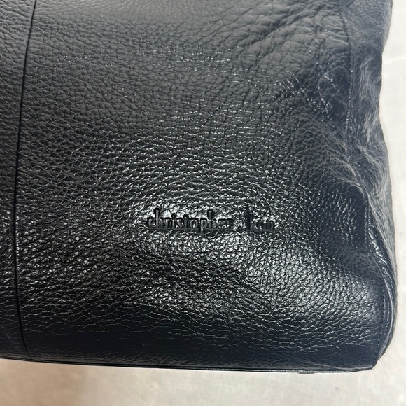 Spacious Black Leather Tote with Textured Finish - Picture 2 of 16